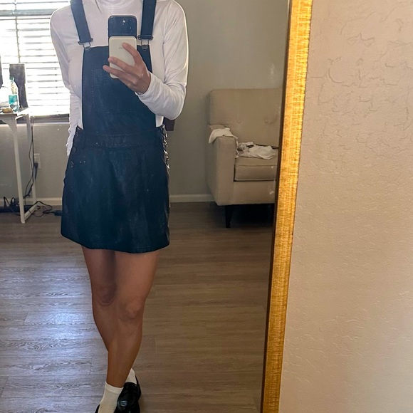 Faux Leather Skirtall sz S - Picture 4 of 4